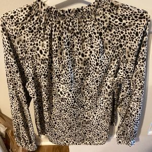 New with tags XS ladies top.  Leopard print.  Draw string at top.